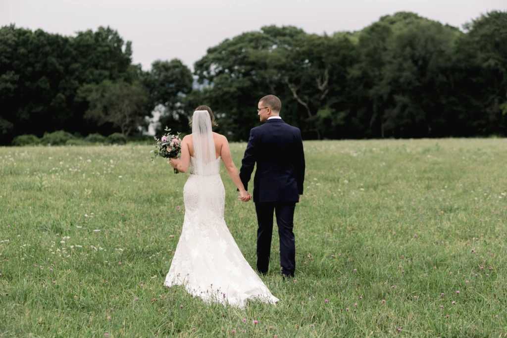 Lauren & Robert: Mount Hope Farm wedding in Bristol, Rhode Island