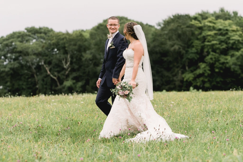 Lauren & Robert: Mount Hope Farm wedding in Bristol, Rhode Island