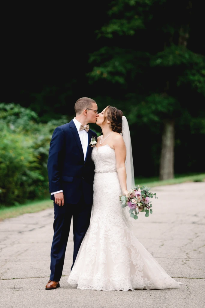 Lauren & Robert: Mount Hope Farm wedding in Bristol, Rhode Island