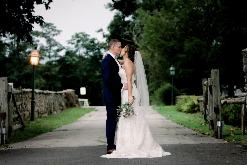 Lauren & Robert: Mount Hope Farm wedding in Bristol, Rhode Island