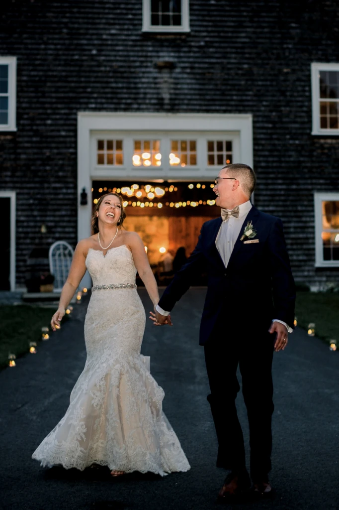 Lauren & Robert: Mount Hope Farm wedding in Bristol, Rhode Island