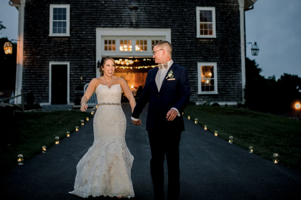 Lauren & Robert: Mount Hope Farm wedding in Bristol, Rhode Island