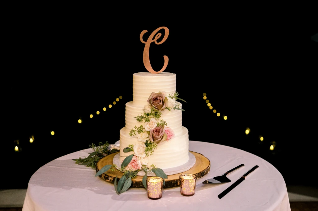 Lauren & Robert: Mount Hope Farm wedding in Bristol, Rhode Island