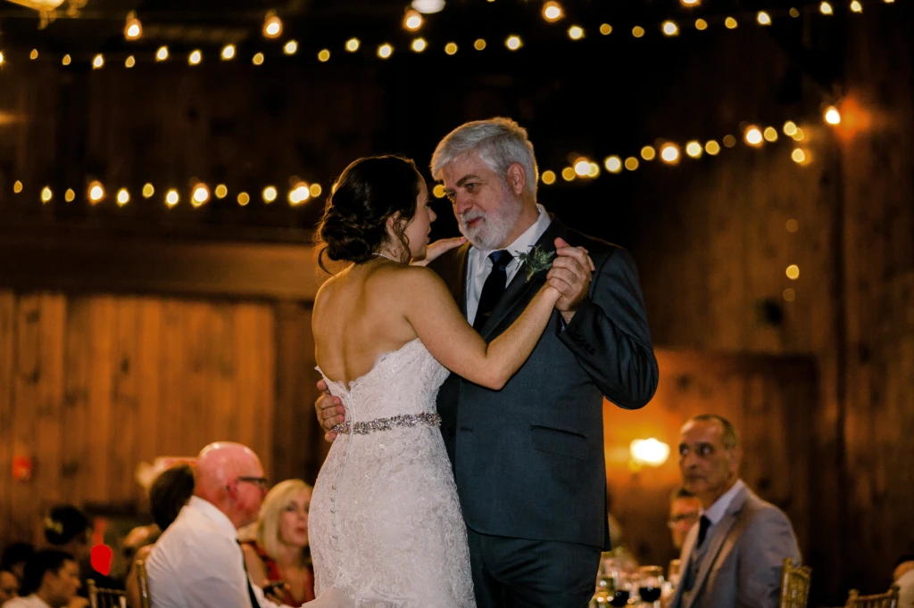 Lauren & Robert: Mount Hope Farm wedding in Bristol, Rhode Island