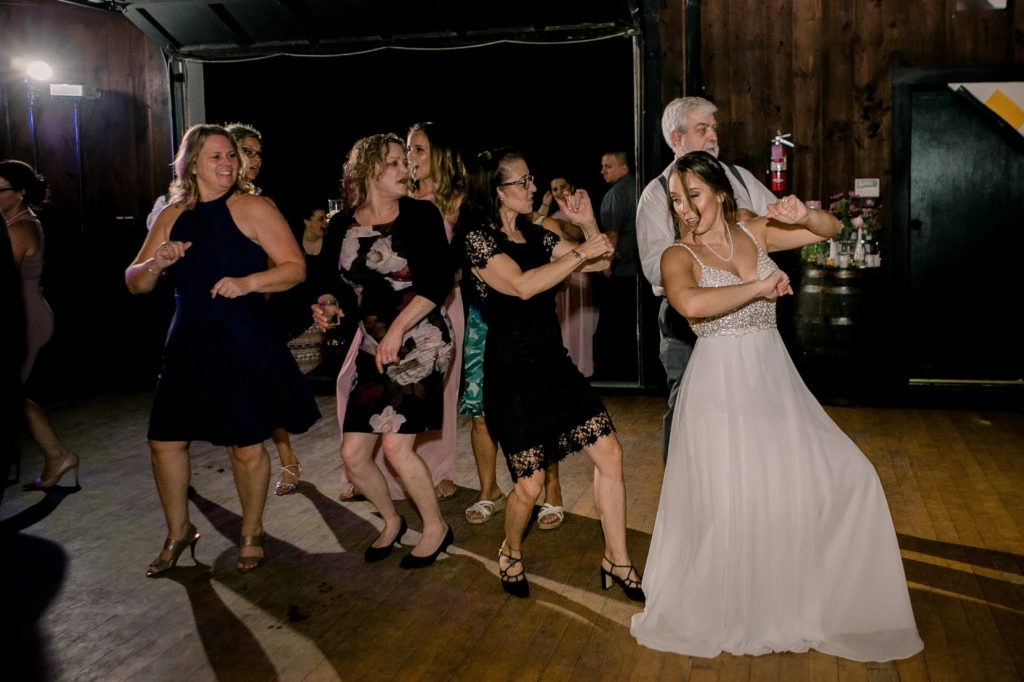 Lauren & Robert: Mount Hope Farm wedding in Bristol, Rhode Island