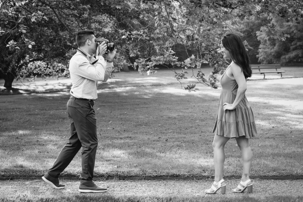 Melissa & Ryan: a warm outdoor session in Newport, Rhode Island