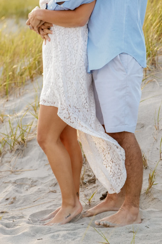 Melissa & Ryan: a warm outdoor session in Newport, Rhode Island