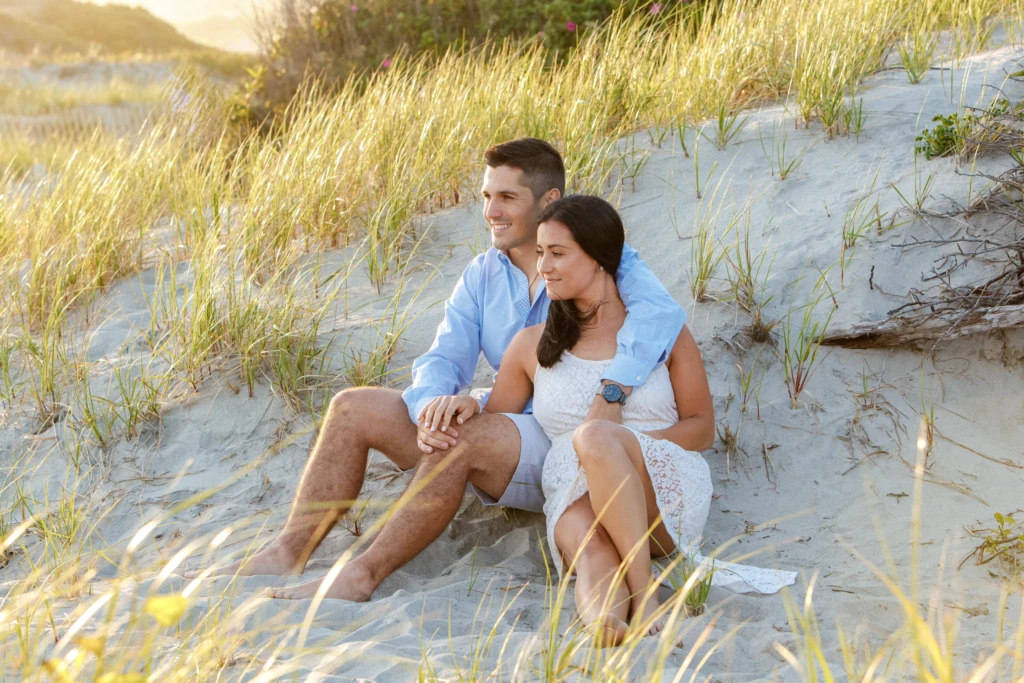 Melissa & Ryan: a warm outdoor session in Newport, Rhode Island