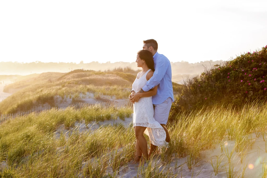 Melissa & Ryan: a warm outdoor session in Newport, Rhode Island