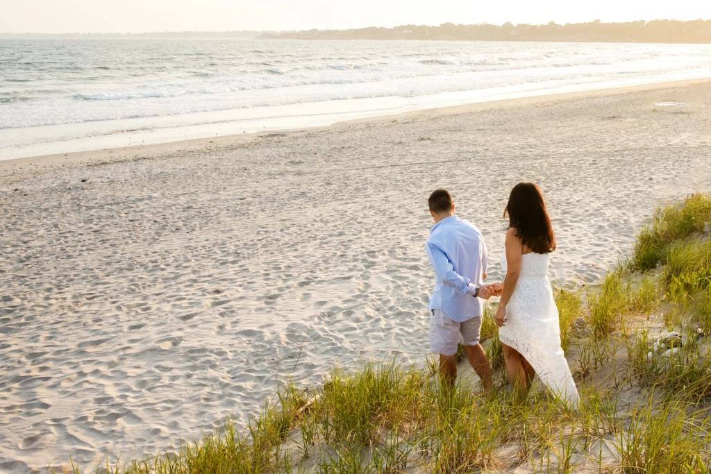 Melissa & Ryan: a warm outdoor session in Newport, Rhode Island