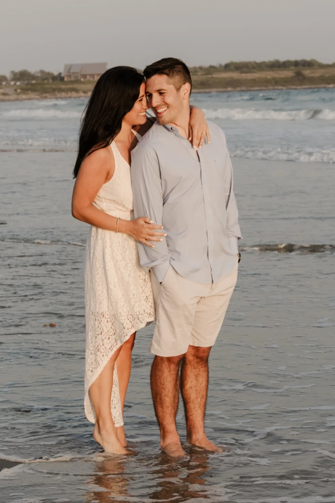 Melissa & Ryan: a warm outdoor session in Newport, Rhode Island
