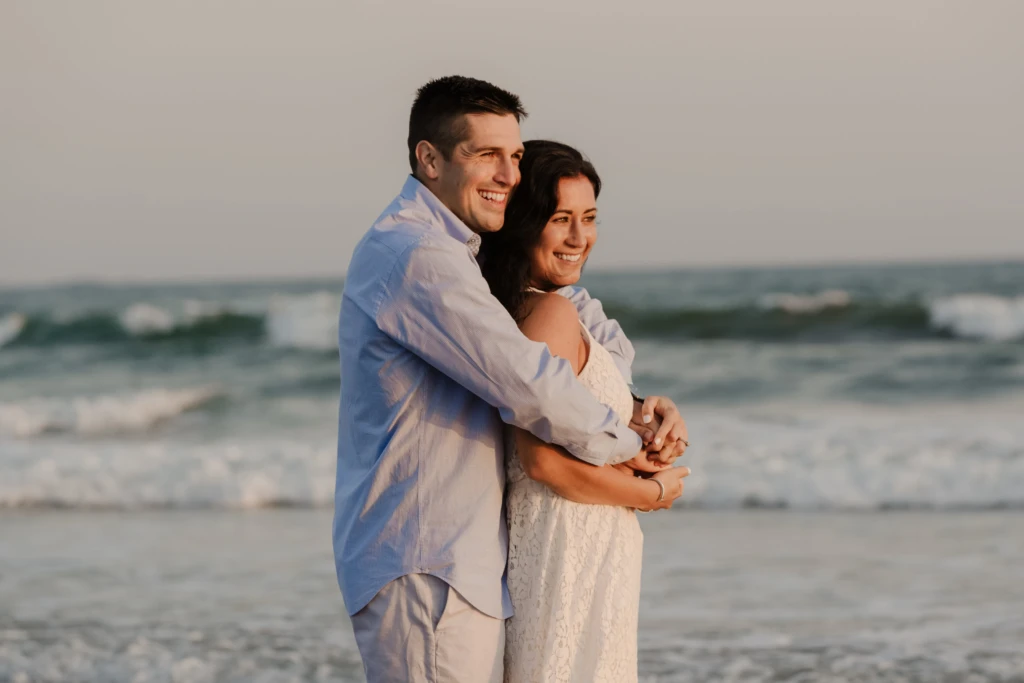 Melissa & Ryan: a warm outdoor session in Newport, Rhode Island