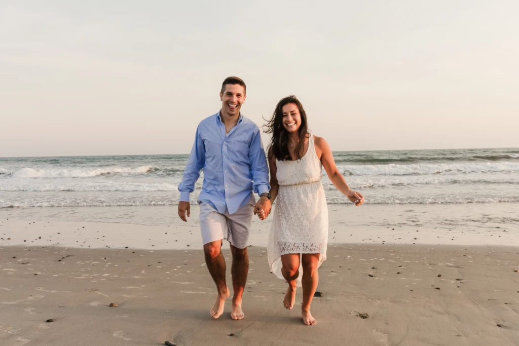 Melissa & Ryan: a warm outdoor session in Newport, Rhode Island