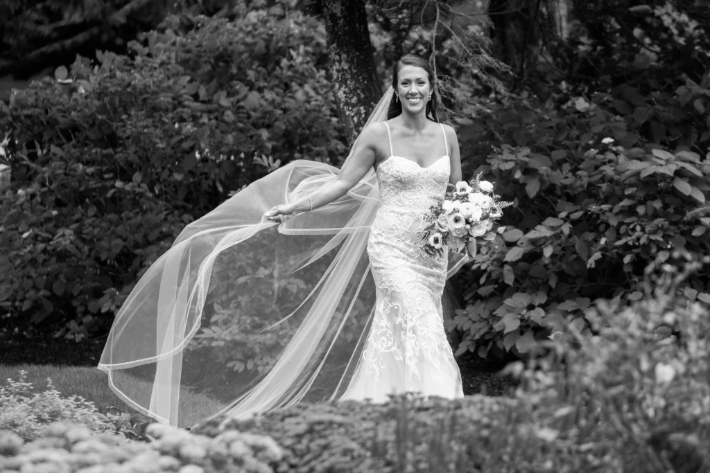 Sydni & Edmond: Castle Hill wedding in Newport, Rhode Island