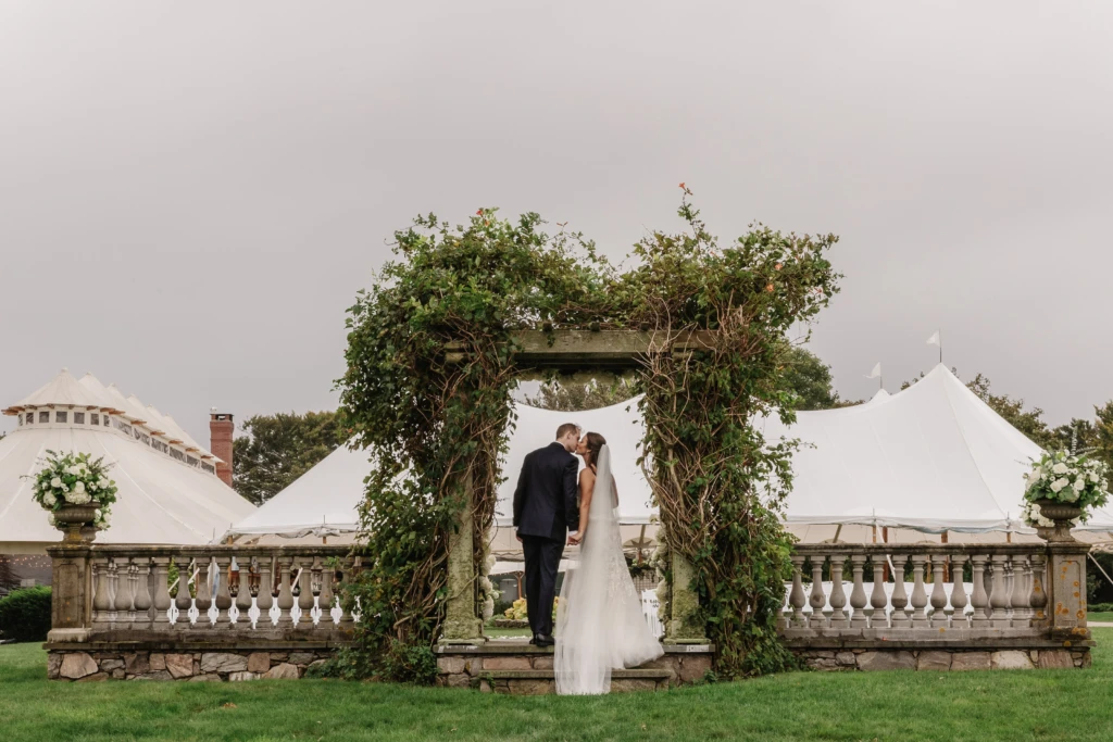 Sydni & Edmond: Castle Hill wedding in Newport, Rhode Island
