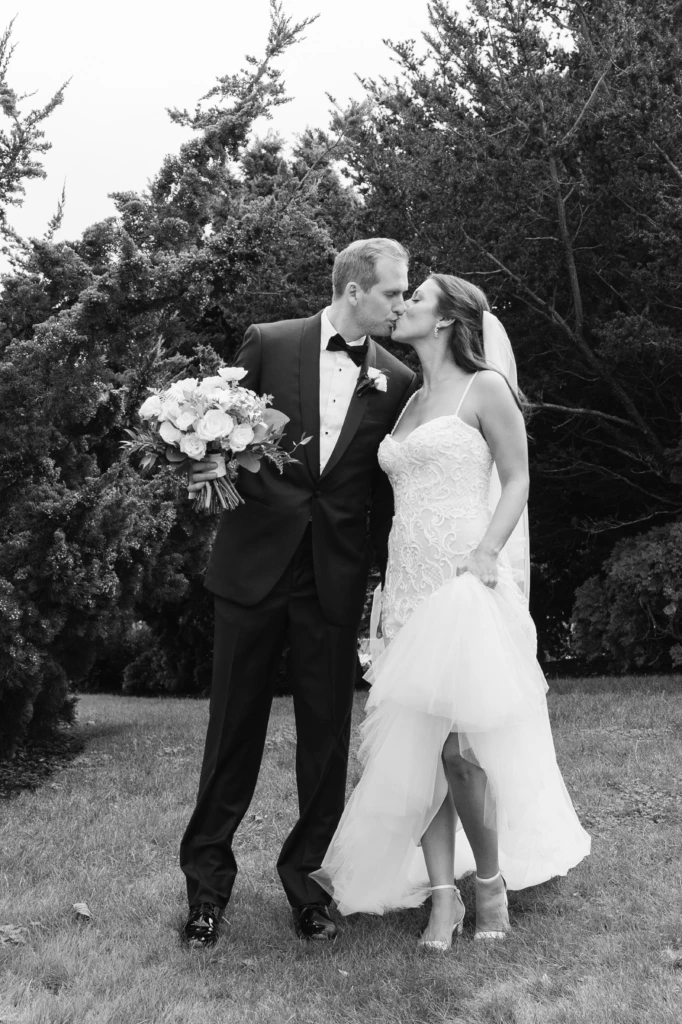 Sydni & Edmond: Castle Hill wedding in Newport, Rhode Island