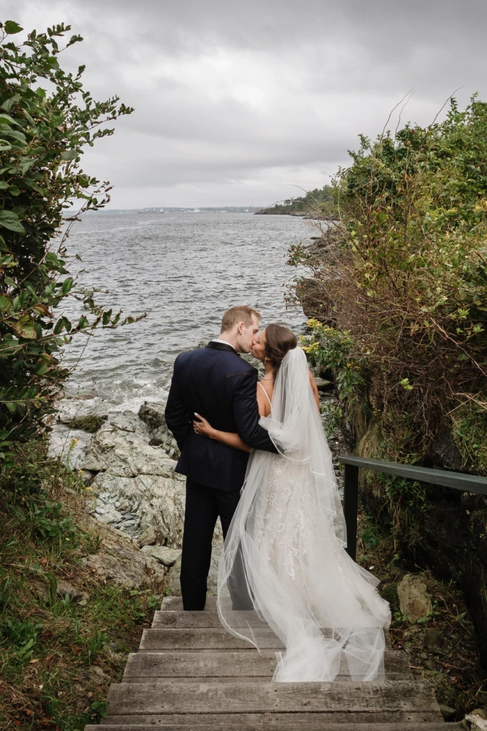 Sydni & Edmond: Castle Hill wedding in Newport, Rhode Island