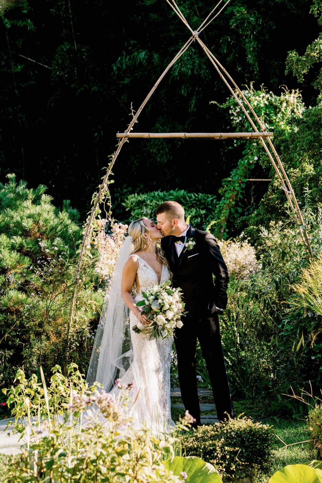 Tayla & Kristopher: Blithewold Mansion wedding in Bristol, Rhode Island