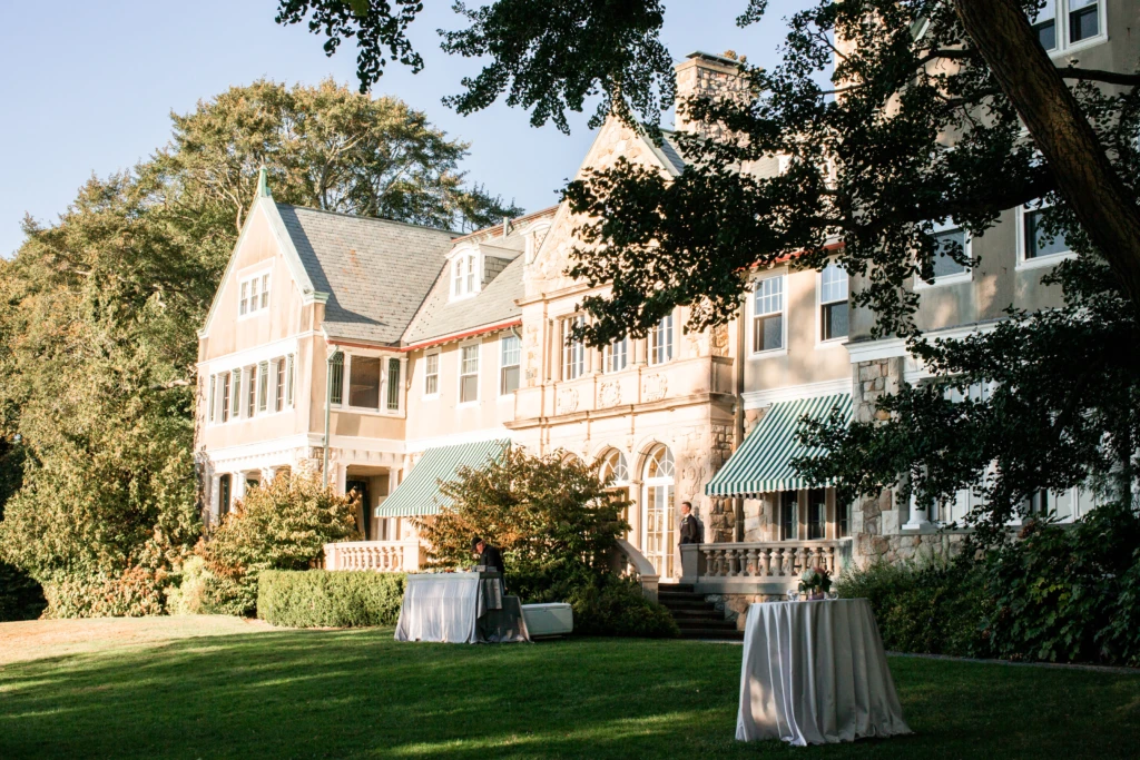 Tayla & Kristopher: Blithewold Mansion wedding in Bristol, Rhode Island