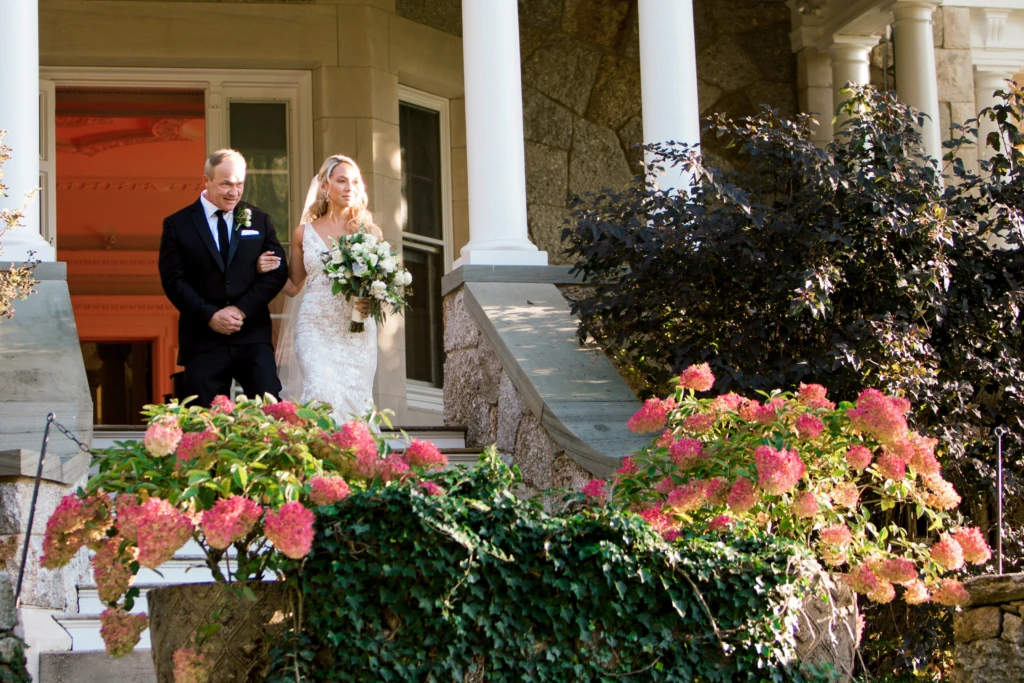 Tayla & Kristopher: Blithewold Mansion wedding in Bristol, Rhode Island