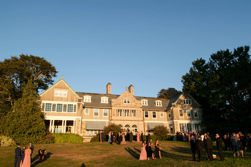 Tayla & Kristopher: Blithewold Mansion wedding in Bristol, Rhode Island